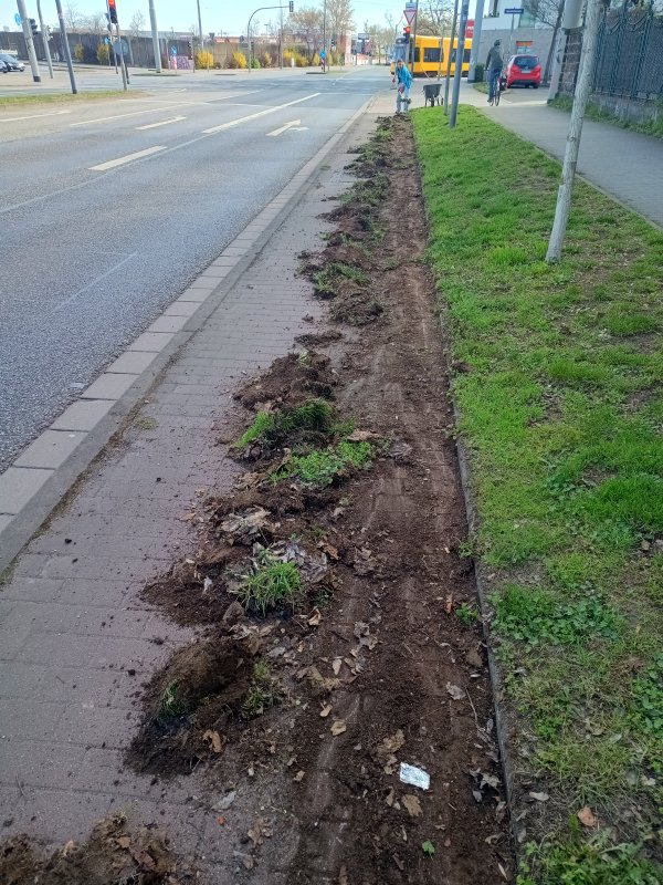 2026 04 18 Froebelstraße Radweg in Arbeit kl